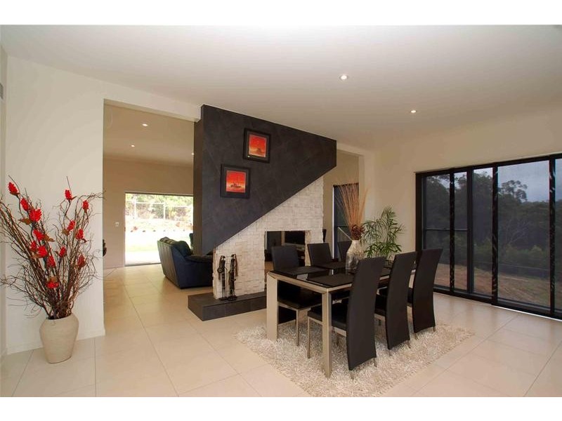 24 Skyburnett Street, Reedy Creek QLD 4227