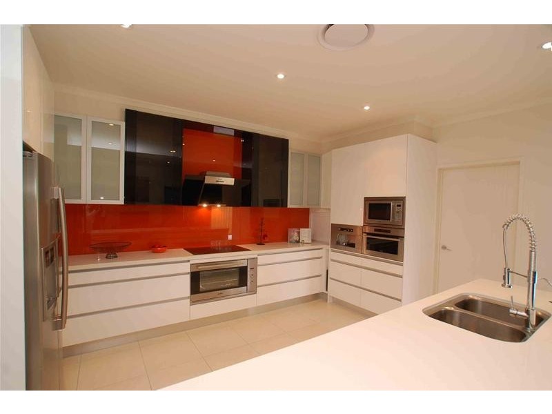 24 Skyburnett Street, Reedy Creek QLD 4227