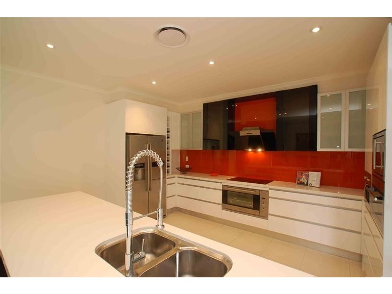 24 Skyburnett Street, Reedy Creek QLD 4227