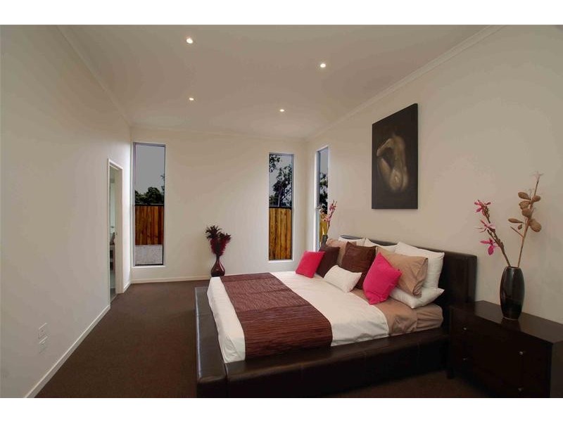 24 Skyburnett Street, Reedy Creek QLD 4227