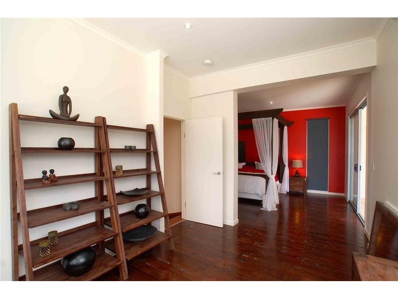 24 Skyburnett Street, Reedy Creek QLD 4227