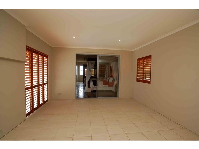 24 Skyburnett Street, Reedy Creek QLD 4227