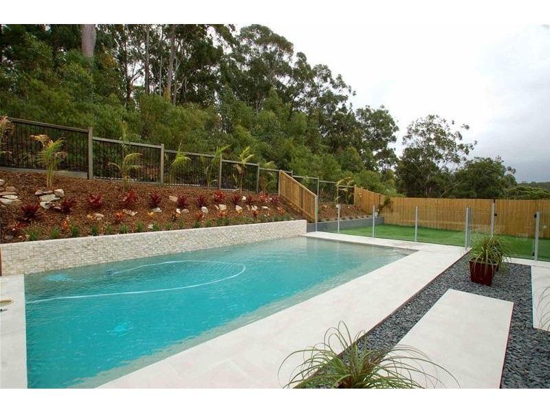 24 Skyburnett Street, Reedy Creek QLD 4227