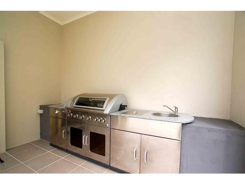 24 Skyburnett Street, Reedy Creek QLD 4227