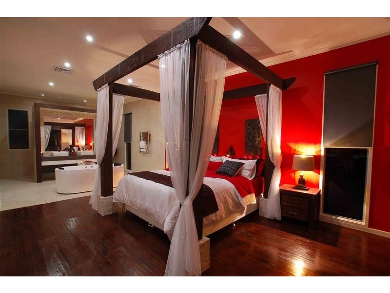 24 Skyburnett Street, Reedy Creek QLD 4227