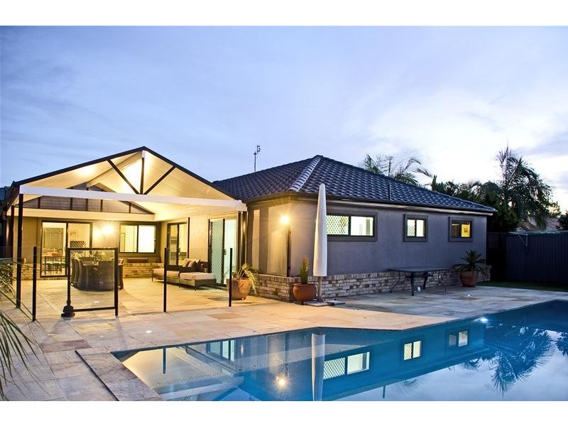 21 Sea Eagle Drive, Burleigh Waters QLD 4220