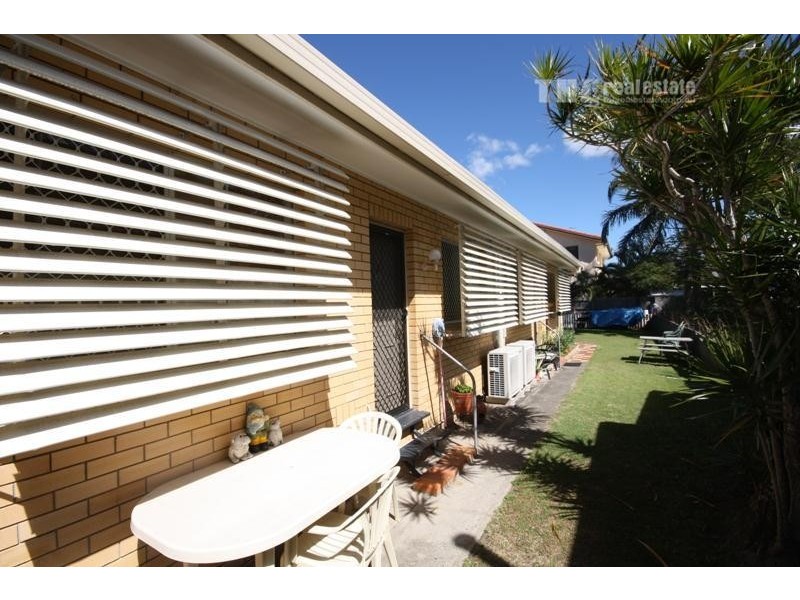 22 Sunshine Parade, Miami QLD 4220