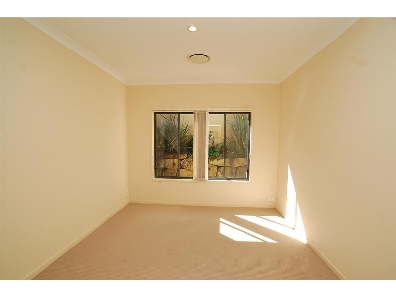 1/44 Heights Drive, Robina QLD 4226