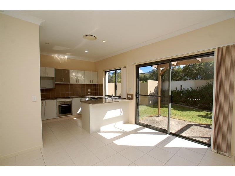 1/44 Heights Drive, Robina QLD 4226