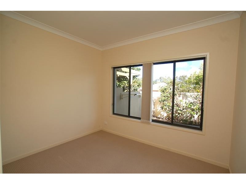 1/44 Heights Drive, Robina QLD 4226