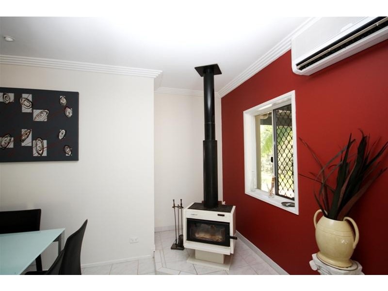 27a Ben Lomond Drive, Highland Park QLD 4211