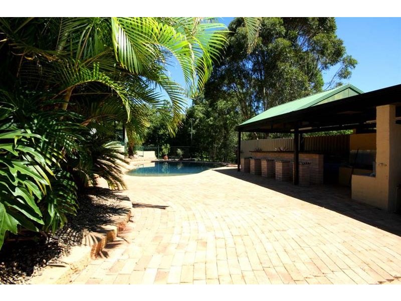 27a Ben Lomond Drive, Highland Park QLD 4211