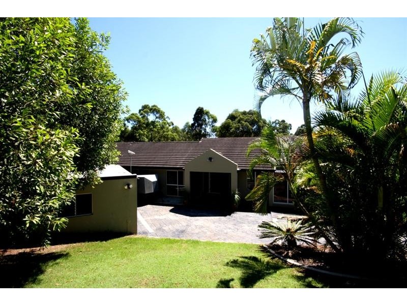27a Ben Lomond Drive, Highland Park QLD 4211