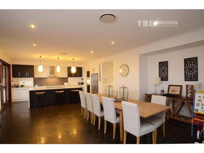 11 Southern Skies Avenue, Reedy Creek QLD 4227