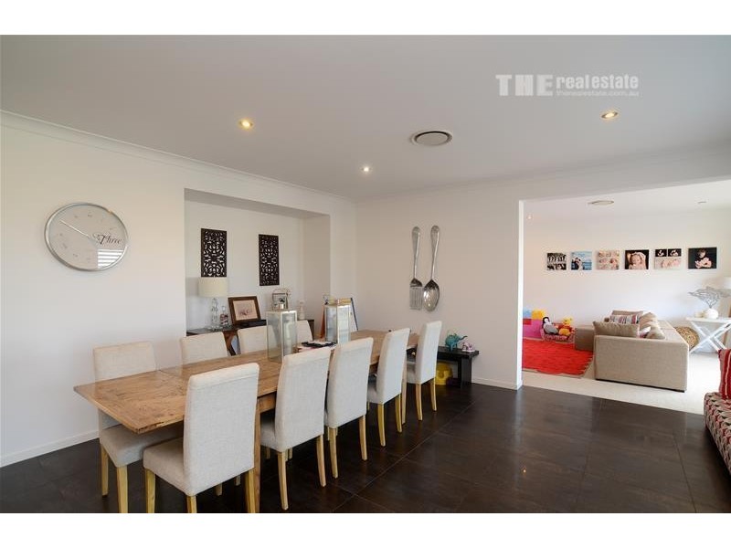 11 Southern Skies Avenue, Reedy Creek QLD 4227