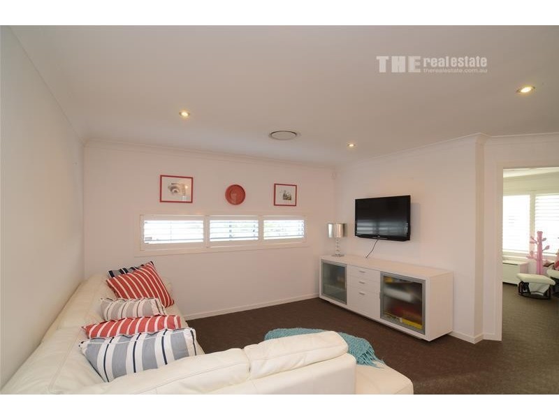 11 Southern Skies Avenue, Reedy Creek QLD 4227