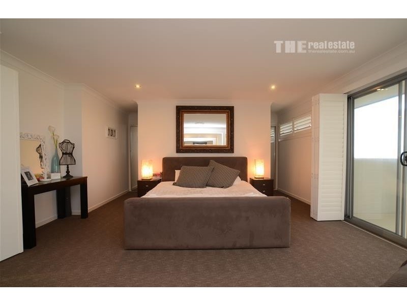 11 Southern Skies Avenue, Reedy Creek QLD 4227