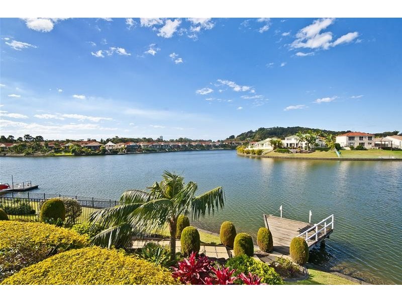 17 Palmyra Court, Burleigh Waters QLD 4220