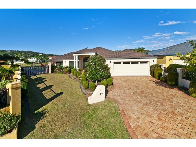 17 Palmyra Court, Burleigh Waters QLD 4220
