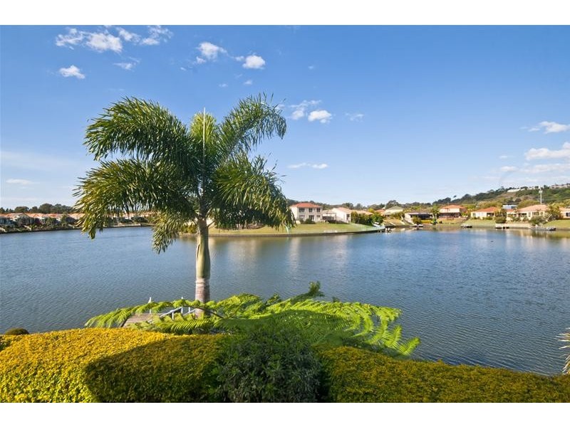 17 Palmyra Court, Burleigh Waters QLD 4220
