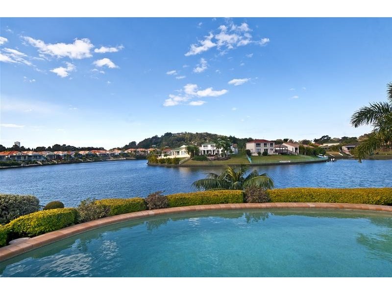 17 Palmyra Court, Burleigh Waters QLD 4220