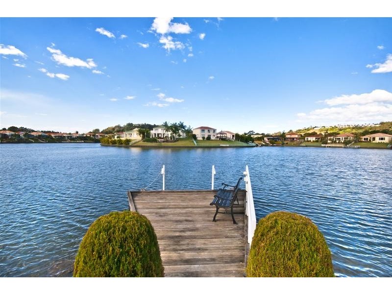 17 Palmyra Court, Burleigh Waters QLD 4220