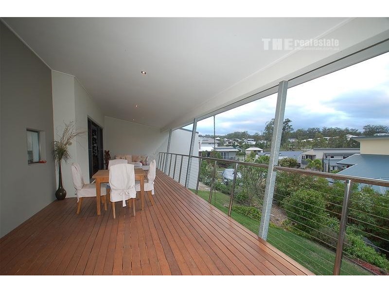 8 Kambah Place, Reedy Creek QLD 4227