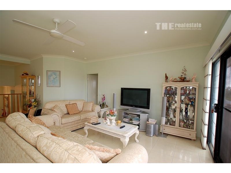 15 Skyburnett Street, Reedy Creek QLD 4227