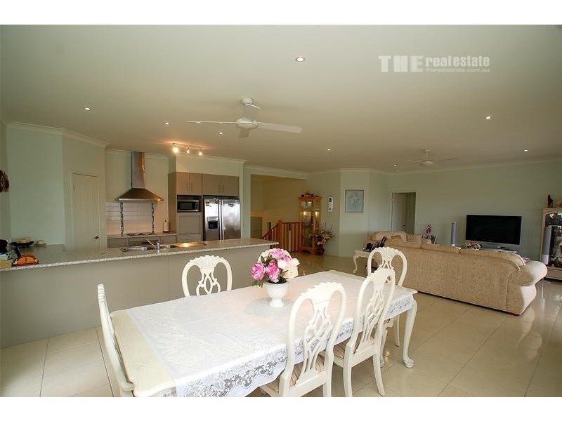 15 Skyburnett Street, Reedy Creek QLD 4227