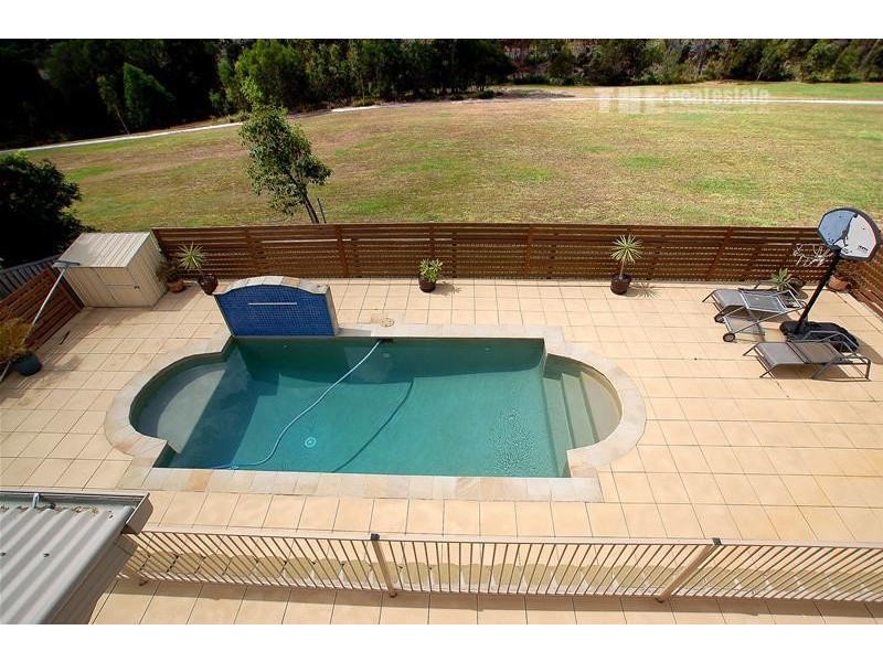 15 Skyburnett Street, Reedy Creek QLD 4227