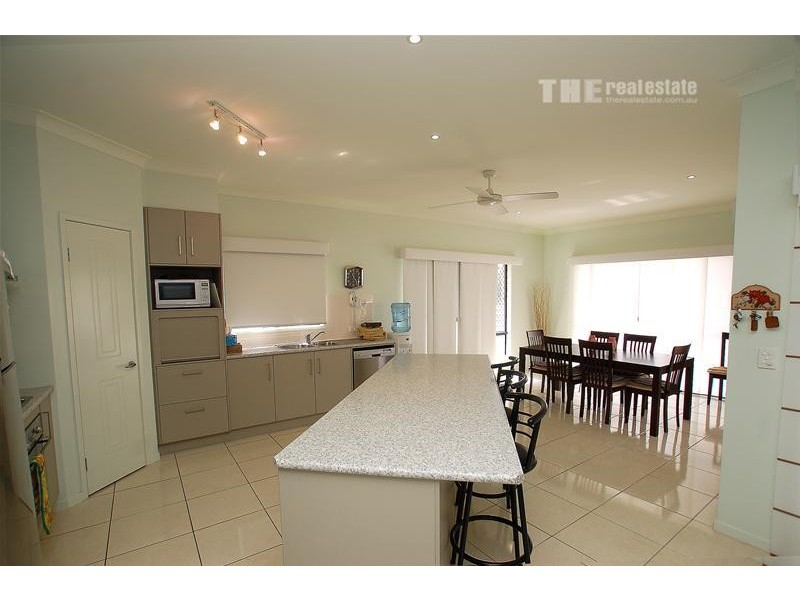 15 Skyburnett Street, Reedy Creek QLD 4227