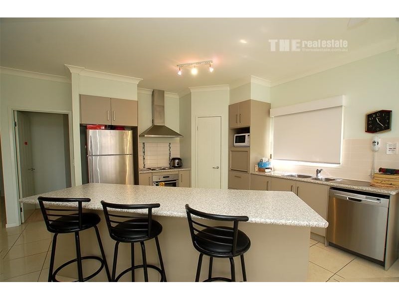 15 Skyburnett Street, Reedy Creek QLD 4227