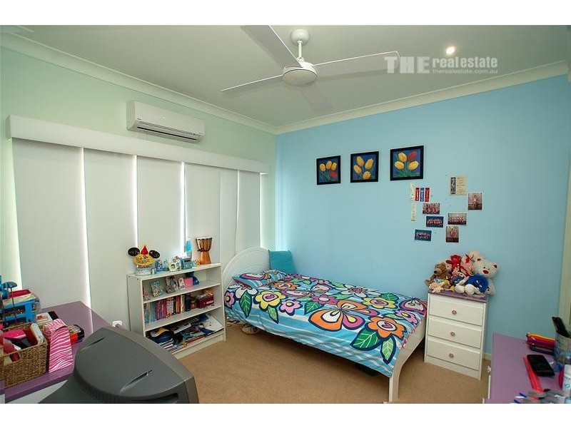 15 Skyburnett Street, Reedy Creek QLD 4227