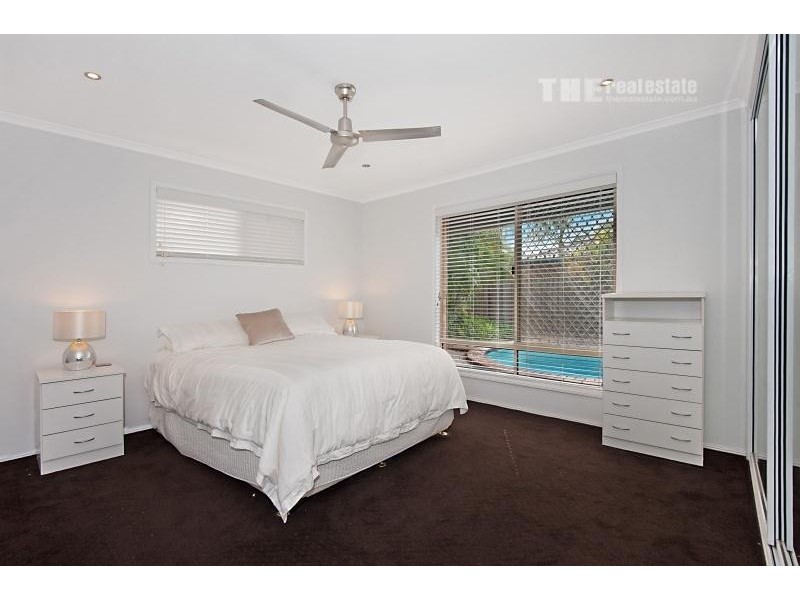 9 Prinia Place, Burleigh Waters QLD 4220