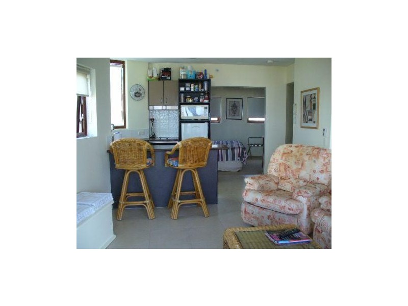 612/42 Surf Parade, Broadbeach QLD 4218