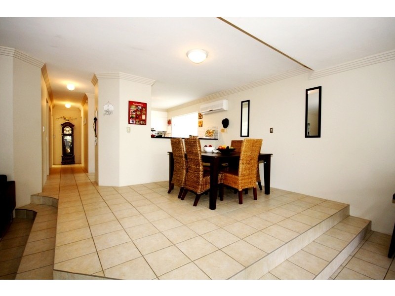 1/2071 Gold Coast Highway, Miami QLD 4220