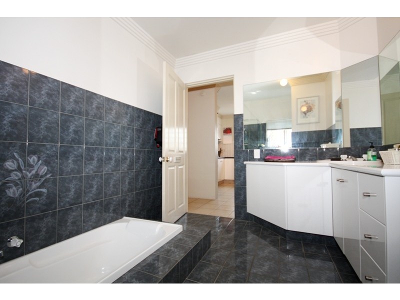 1/2071 Gold Coast Highway, Miami QLD 4220