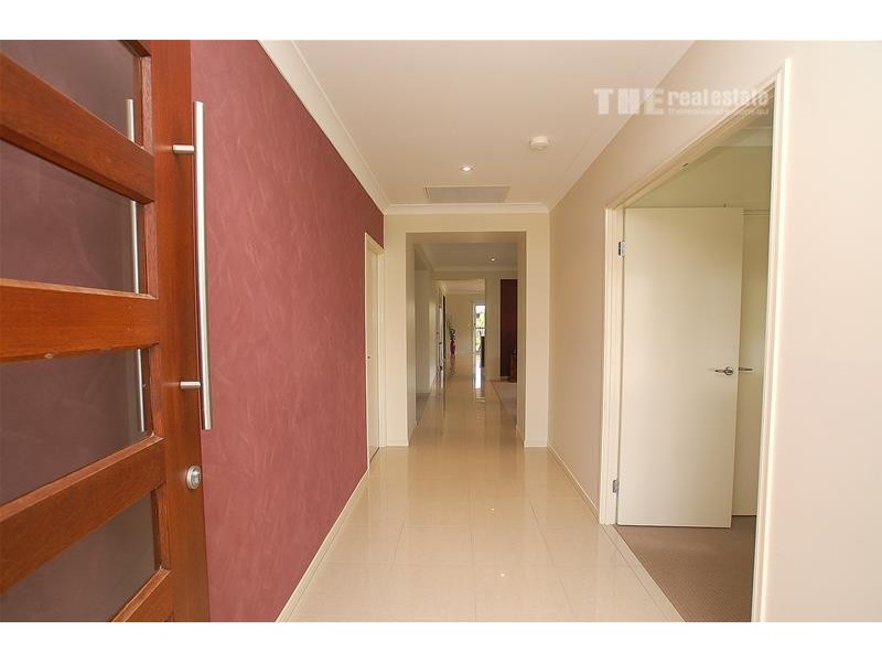 1 Barton Street, Reedy Creek QLD 4227