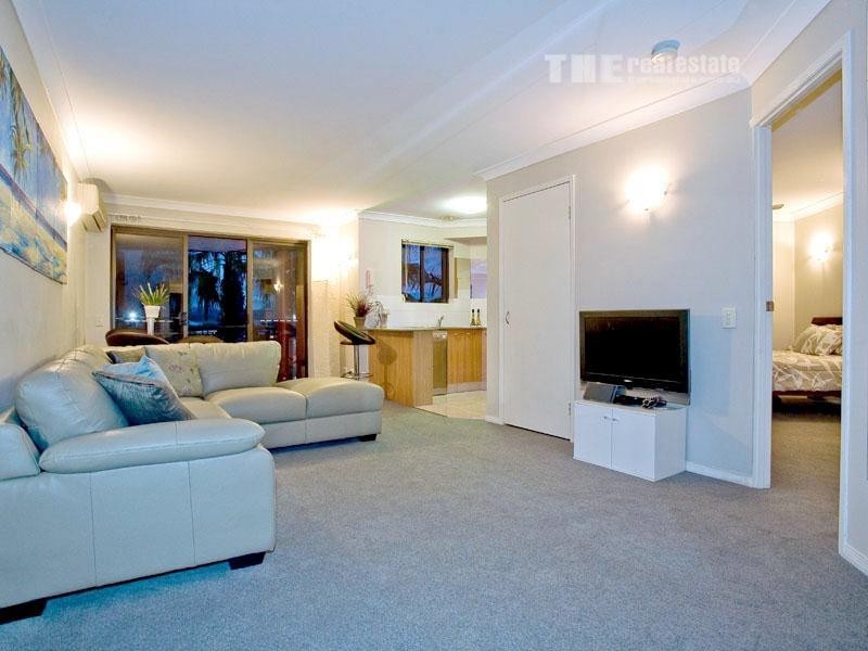 26/5 Fourth Avenue, Burleigh Heads QLD 4220