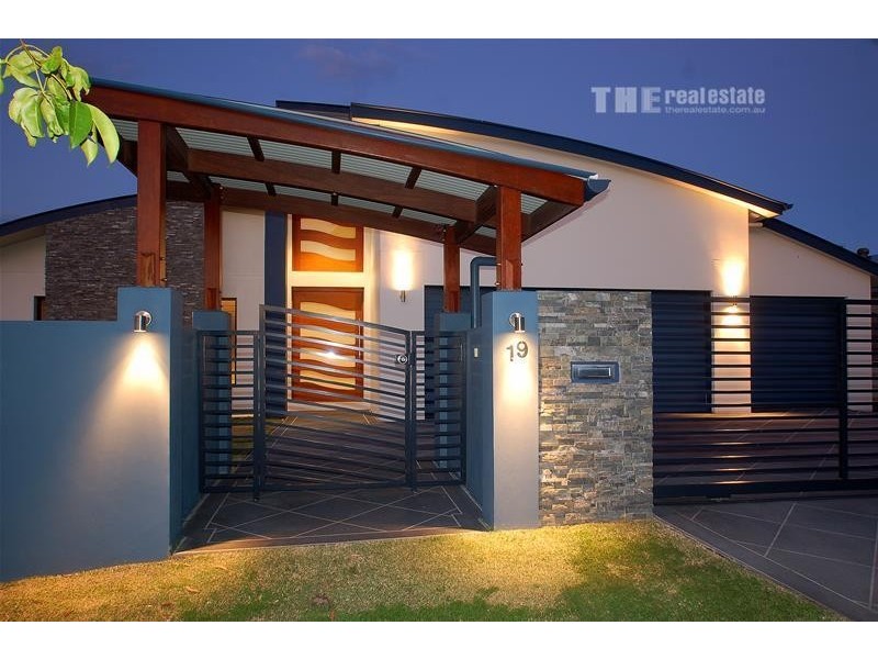 19 Southern Skies Avenue, Reedy Creek QLD 4227