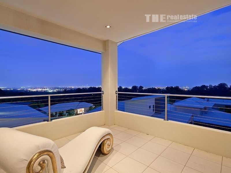 19 Southern Skies Avenue, Reedy Creek QLD 4227