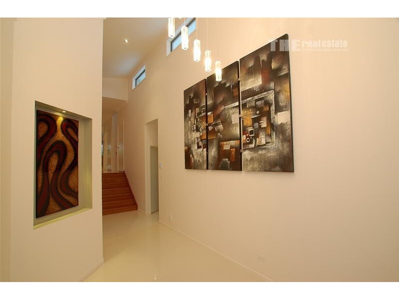 9 Monserrat Court, Reedy Creek QLD 4227