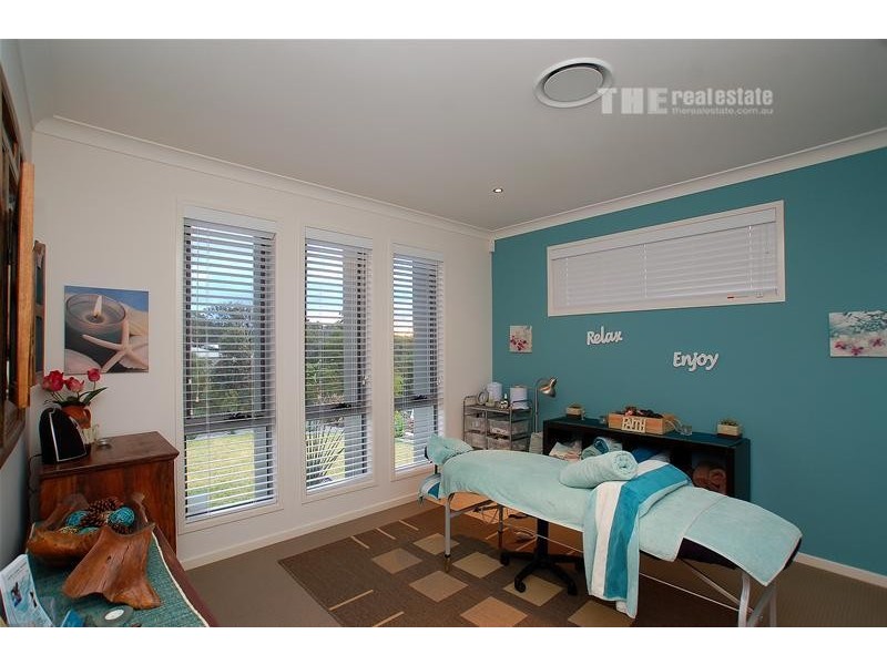 9 Monserrat Court, Reedy Creek QLD 4227