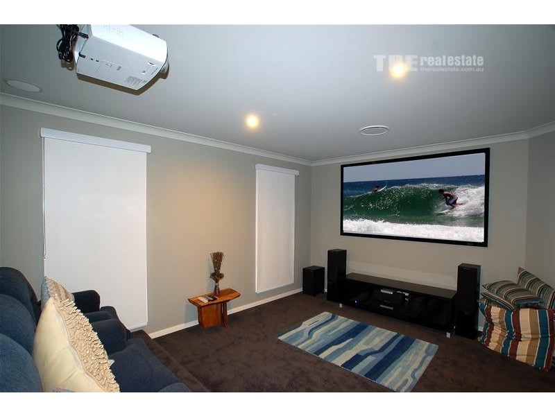 9 Monserrat Court, Reedy Creek QLD 4227