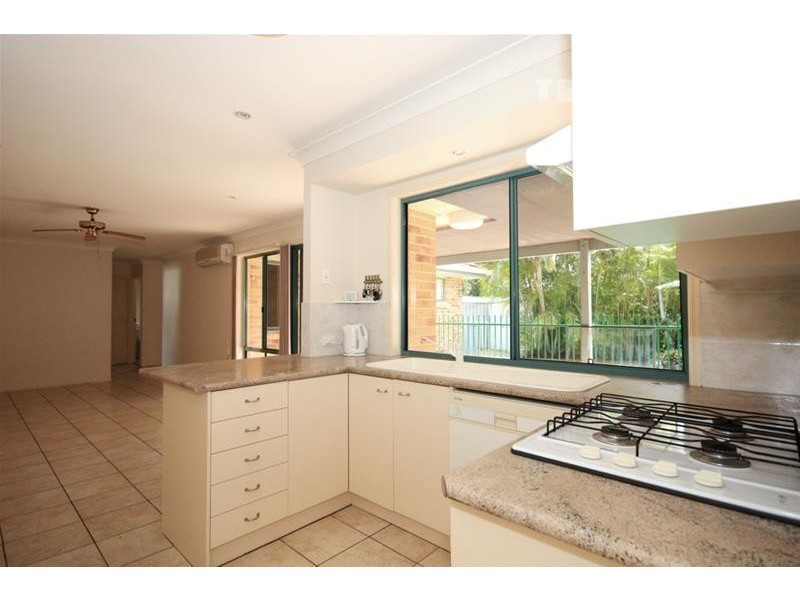 93 Honeyeater Drive, Burleigh Waters QLD 4220