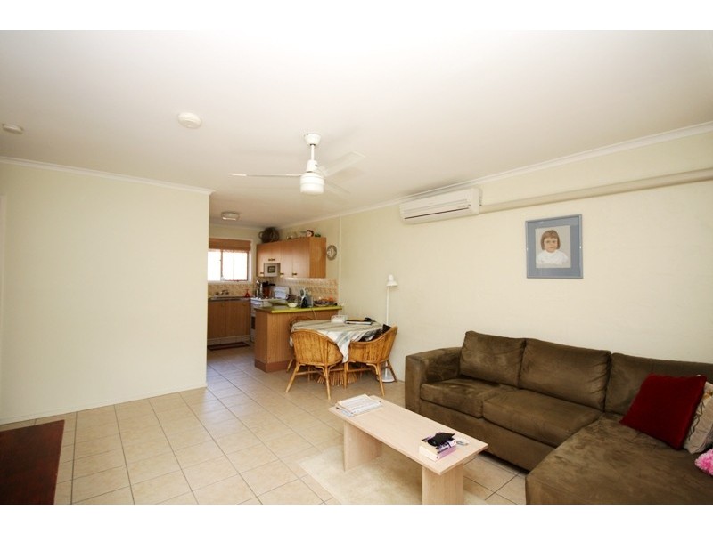 22 Sunshine Parade, Miami QLD 4220
