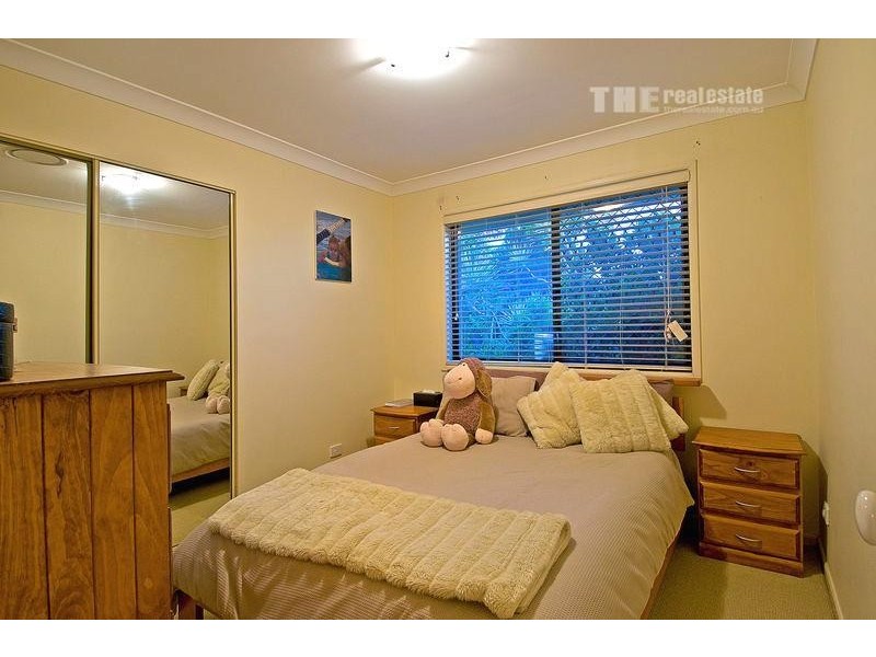 2 Girraween Grove, Ashmore QLD 4214