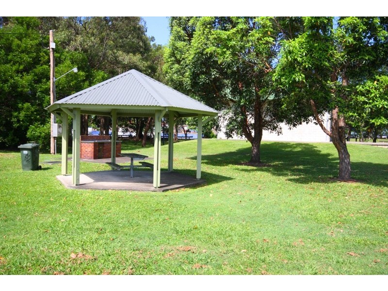 1/30 Sarawak Avenue, Palm Beach QLD 4221