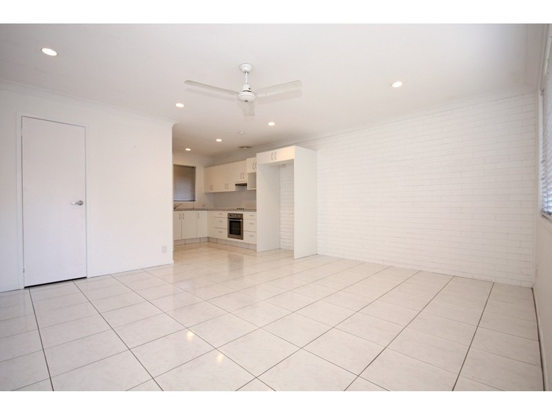 1/30 Sarawak Avenue, Palm Beach QLD 4221