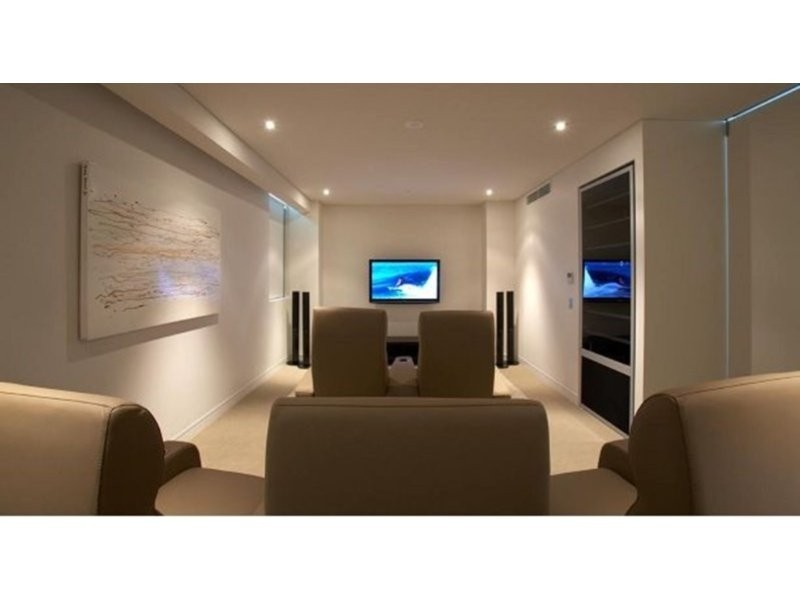 17/106 The Esplanade, Burleigh Heads QLD 4220